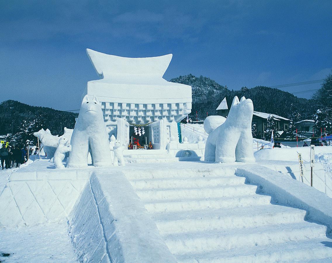 Yuzawa Grand Hotel Buitenkant foto